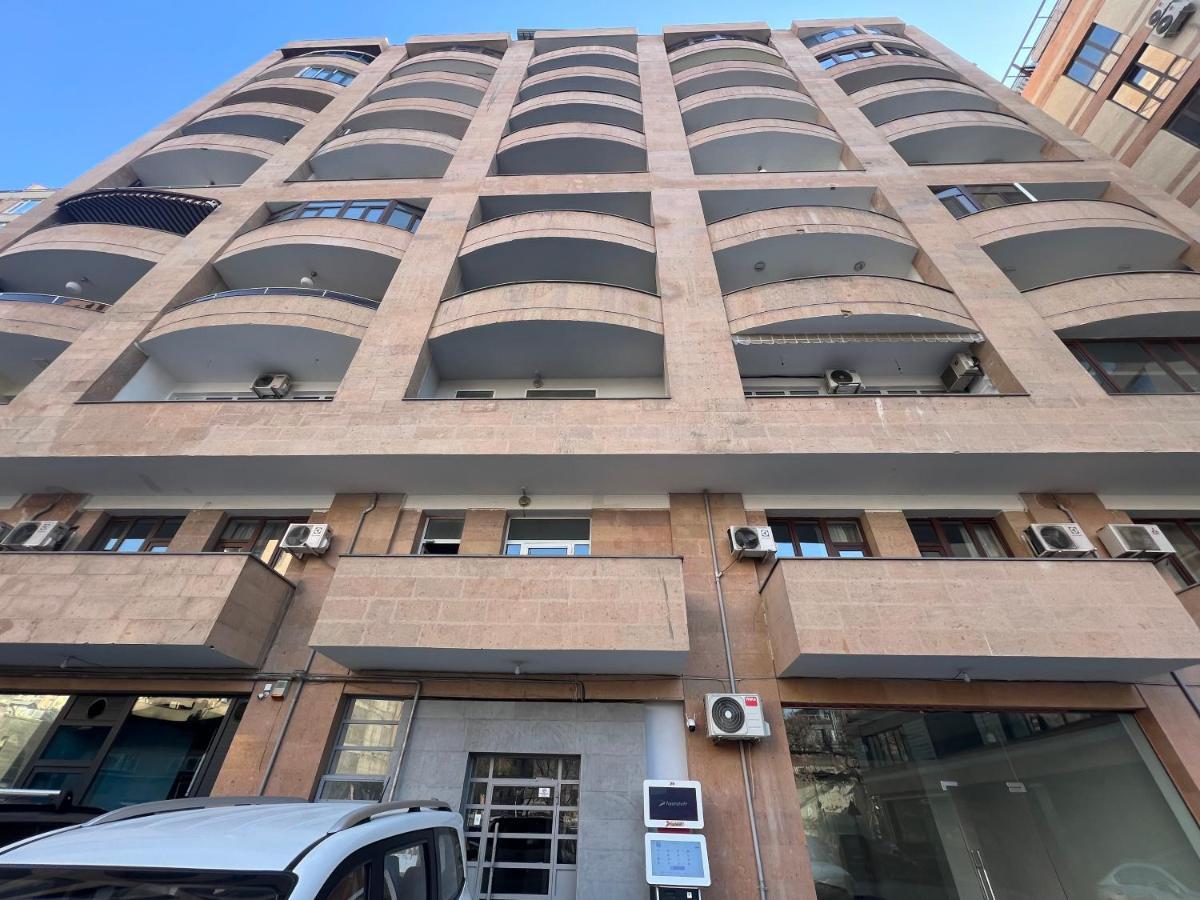 2 Bedrooms 2 Bathrooms Large And Lux Apartment Best Location Erevan Exterior foto