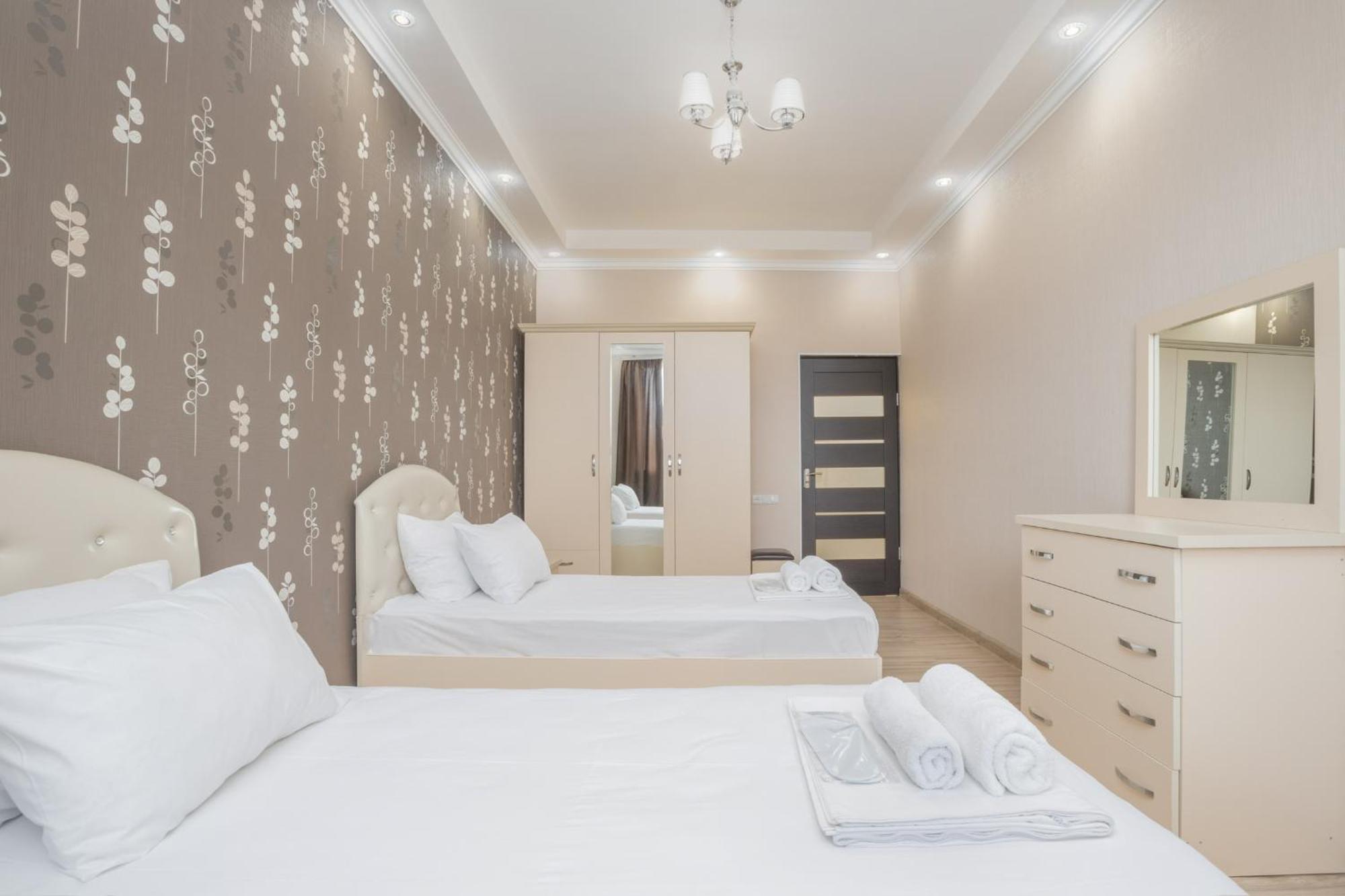 2 Bedrooms 2 Bathrooms Large And Lux Apartment Best Location Erevan Exterior foto